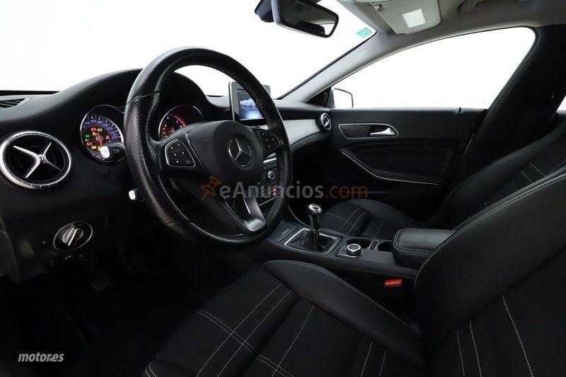 Mercedes Clase CLA CLA 200 CDI Urban Shooting Brake de 2015 con 112.925 Km por 19.899 EUR. en Valencia
