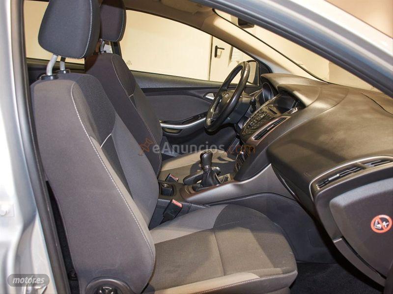 Ford Focus 1.6 TIVCT 125cv Trend Sportbreak de 2014 con 104.850 Km por 9.300 EUR. en Cadiz