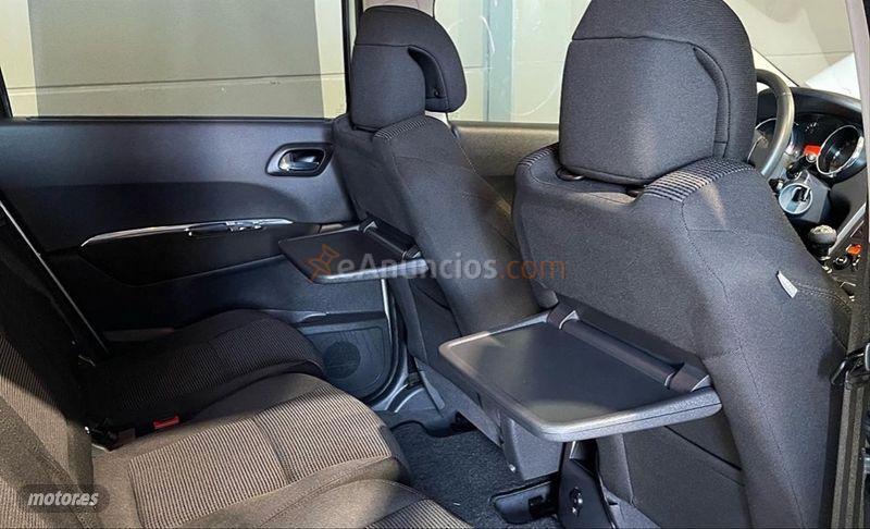 Peugeot 5008 Confort 1.6 HDI 110 FAP de 2010 con 155.000 Km por 7.500 EUR. en Alicante