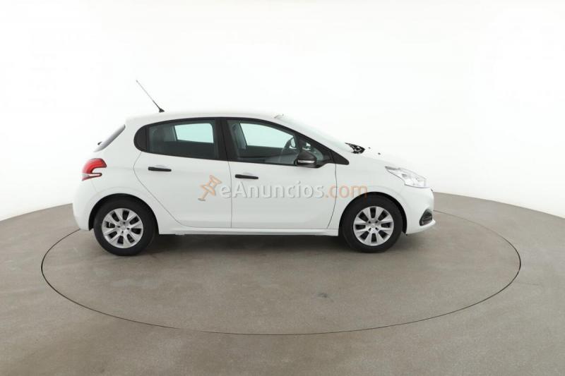 Peugeot 208 5P ACCESS 1.2L PureTech 82