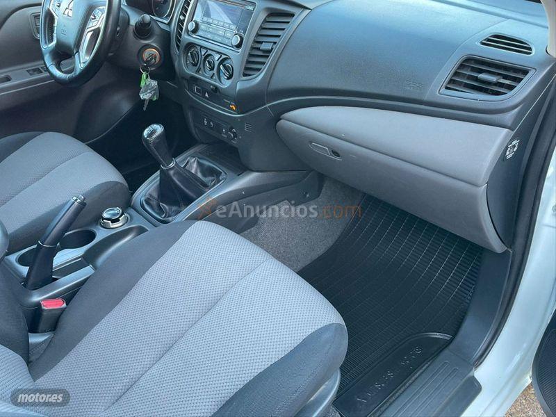 Mitsubishi L 200 DC 250 DID MPro de 2018 con 69.100 Km por 22.490 EUR. en Ciudad Real