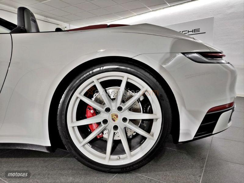 Porsche 911 Carrera 4S Cabriolet de 2020 con 33.000 Km por 169.900 EUR. en Barcelona