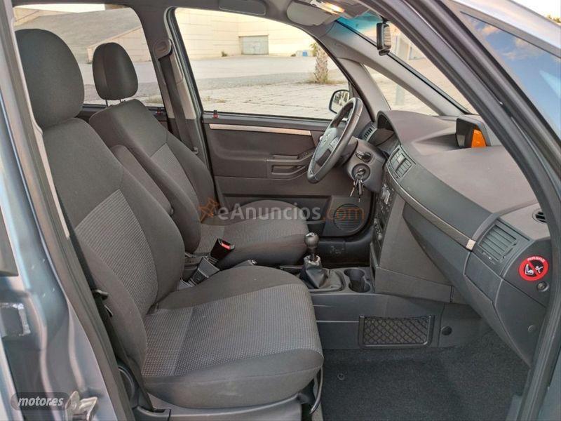 Opel Meriva 1.6 XEP Cosmo de 2009 con 103.000 Km por 4.500 EUR. en Malaga