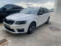 Skoda Octavia Combi 2.0 TDI CR 184cv RS de 2015 con 108.000 Km por 18.990 EUR. en Valladolid