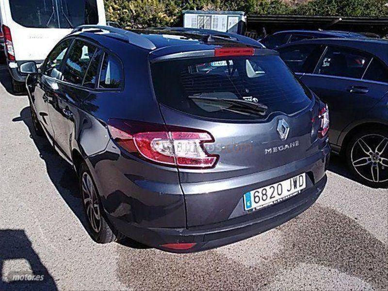 Renault Megane Sp. Tourer Bose En. dCi 81kW 110CV de 2017 con 159.000 Km por 9.900 EUR. en Navarra