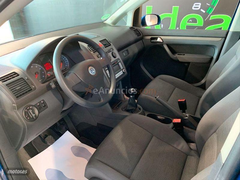 Volkswagen Touran 1.6 102 Traveller de 2007 con 176.000 Km por 7.990 EUR. en Madrid
