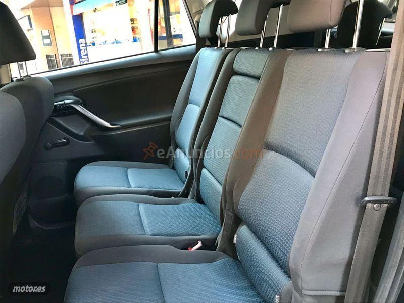 Toyota Verso 130 Active 7pl. de 2013 con 125.000 Km por 10.995 EUR. en Barcelona