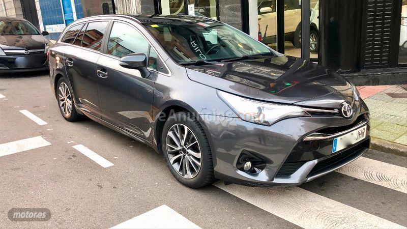 Toyota Avensis 2.0 150D ADVANCE TS de 2015 con 125.000 Km por 13.950 EUR. en Asturias