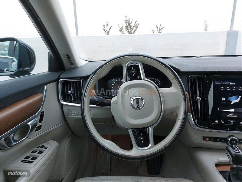 Volvo V 90 2.0 T5 Inscription Auto de 2017 con 122.463 Km por 27.500 EUR. en Sevilla