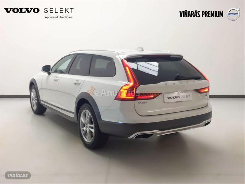 Volvo V 90 2.0 D4 AWD Auto de 2021 con 20 Km por 45.990 EUR. en Toledo