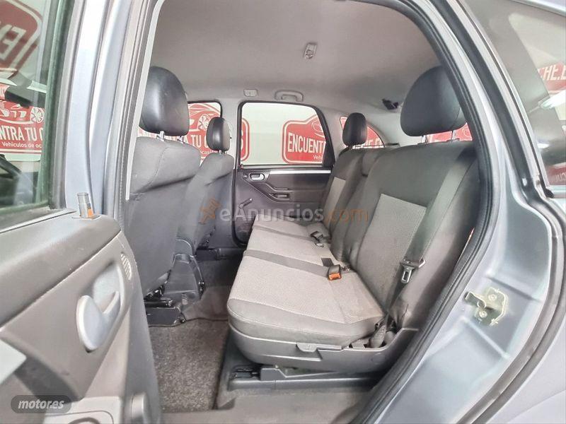 Opel Meriva Cosmo 1.6 XE de 2004 con 121.367 Km por 3.990 EUR. en Tarragona