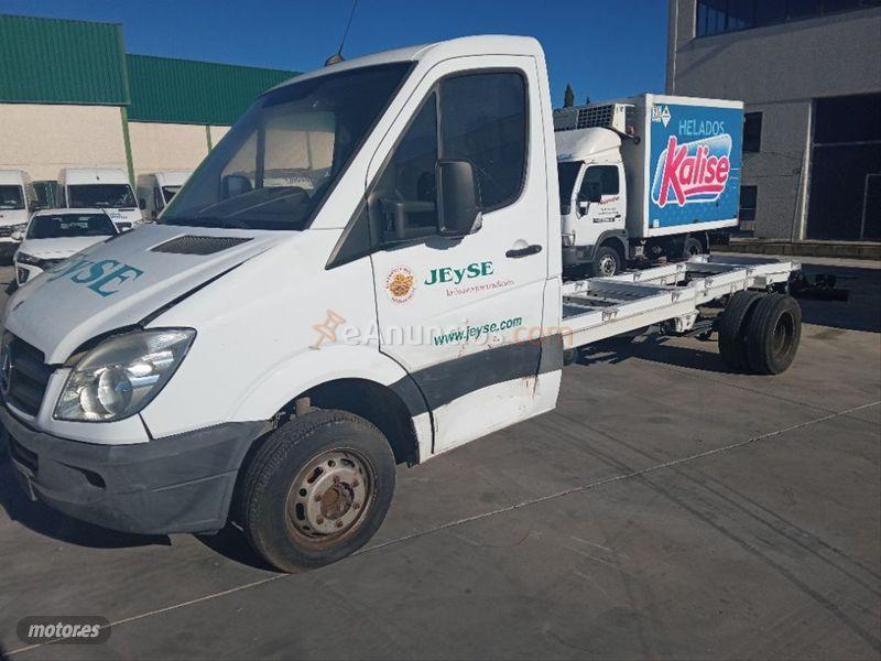 Mercedes Sprinter 516 CDI MEDIO 5.0T de 2011 con 193.000 Km por 5.700 EUR. en Madrid