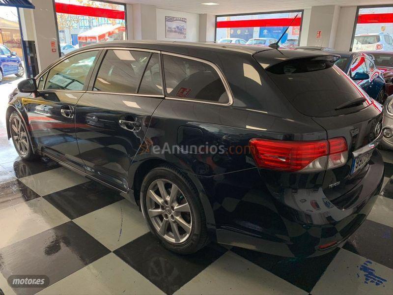 Toyota Avensis 120D Advance Cross Sport de 2012 con 258.500 Km por 6.490 EUR. en Madrid