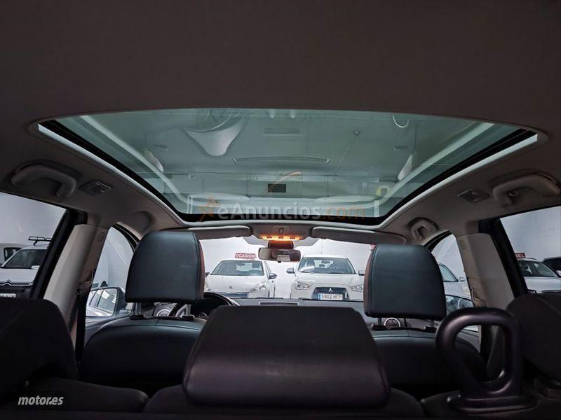 Nissan Qashqai+2 2.0 dCi TEKNA PREMIUM 4x4 AT Piel 17 de 2011 con 145.000 Km por 11.000 EUR. en Barcelona