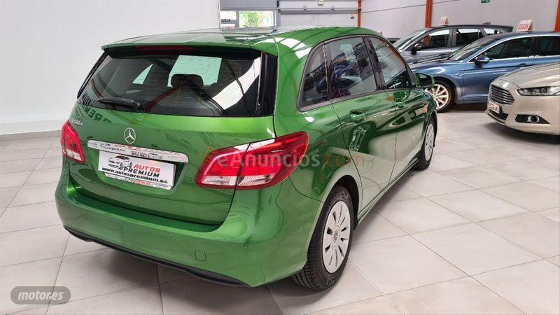 Mercedes Clase B B 180 d de 2017 con 60.000 Km por 16.999 EUR. en Madrid
