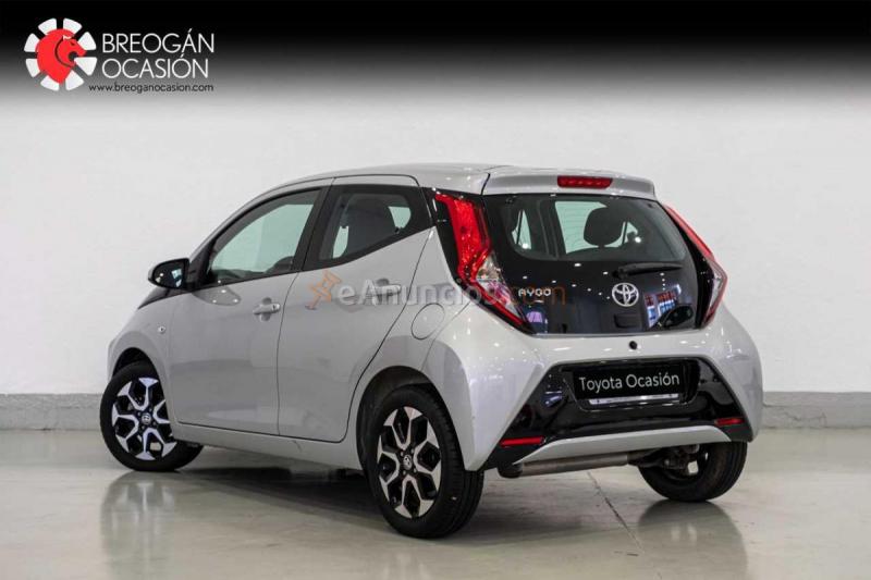 Toyota Aygo 1.0 70 x-play