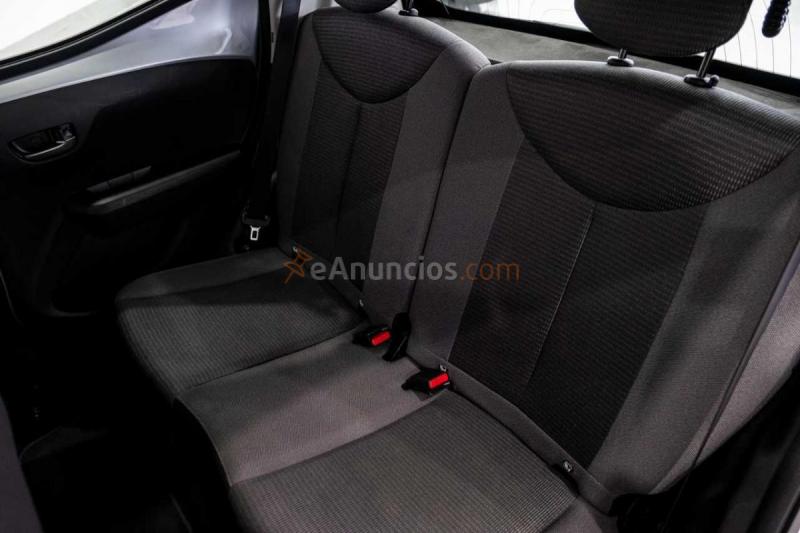 Toyota Aygo 1.0 70 x-play