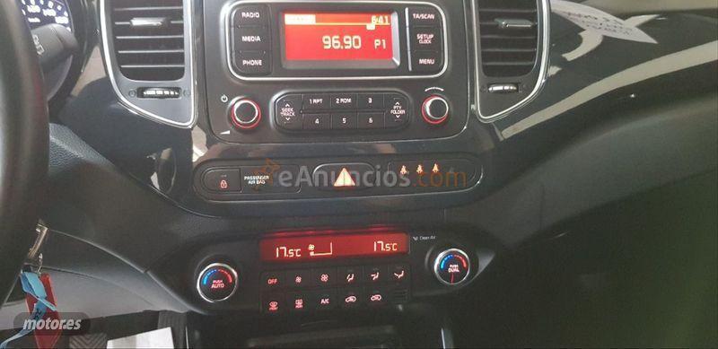 Kia Carens 1.7 CRDi VGT 115cv Concept EcoDynam 5pl de 2015 con 103.000 Km por 12.990 EUR. en Granada