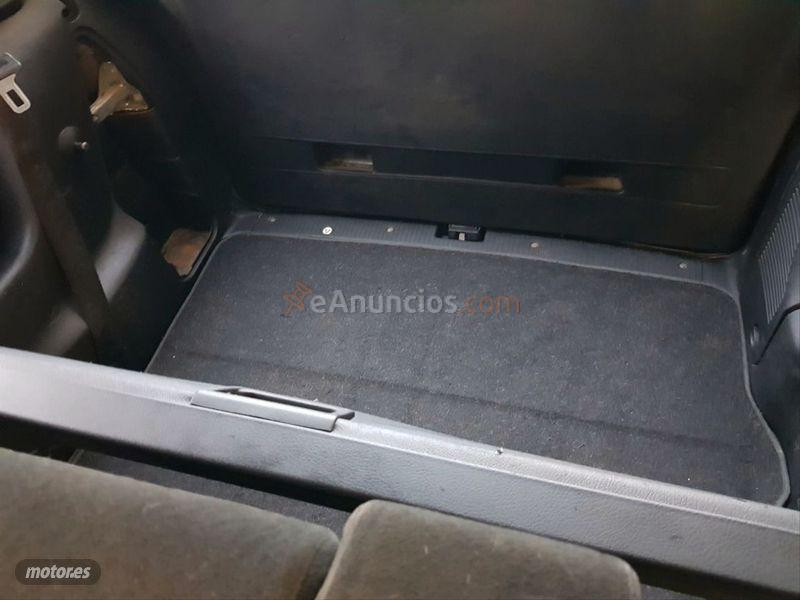 Opel Zafira 2.0 Dti 16v Club de 2003 con 242.000 Km por 1.500 EUR. en La Coruna