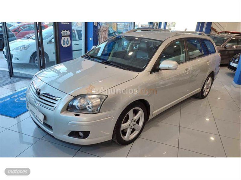 Toyota Avensis 2.2 D4D Sol Wagon de 2007 con 329.000 Km por 3.500 EUR. en Madrid