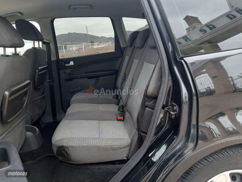 Ford Focus C-Max 2.0 TDCi Ghia de 2005 con 160.000 Km por 4.800 EUR. en Murcia