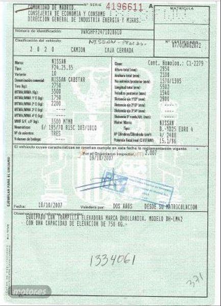 Nissan Cabstar D35132C61 Comfort Media Caja Aluminio de 2007 con 348.242 Km por 5.000 EUR. en Valladolid