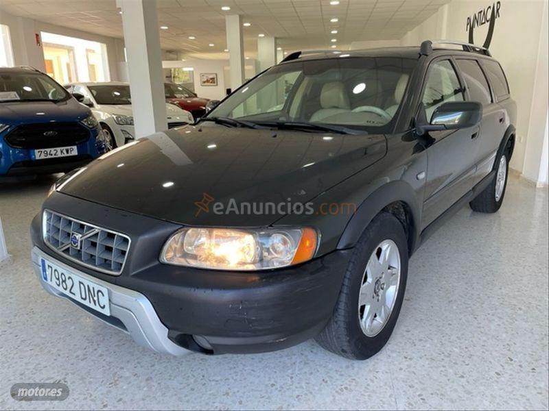 Volvo XC 70 2.4 D5 Momentum de 2005 con 345.000 Km por 4.500 EUR. en Huelva