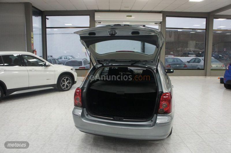 Toyota Avensis 1.8 VVTi Advance Cross Sport de 2008 con 97.000 Km por 5.750 EUR. en Cadiz