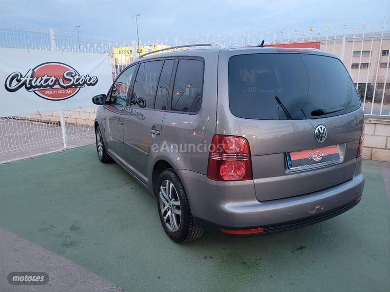 Volkswagen Touran 1.6 TDI 105cv Edition de 2010 con 172.000 Km por 8.490 EUR. en Alicante