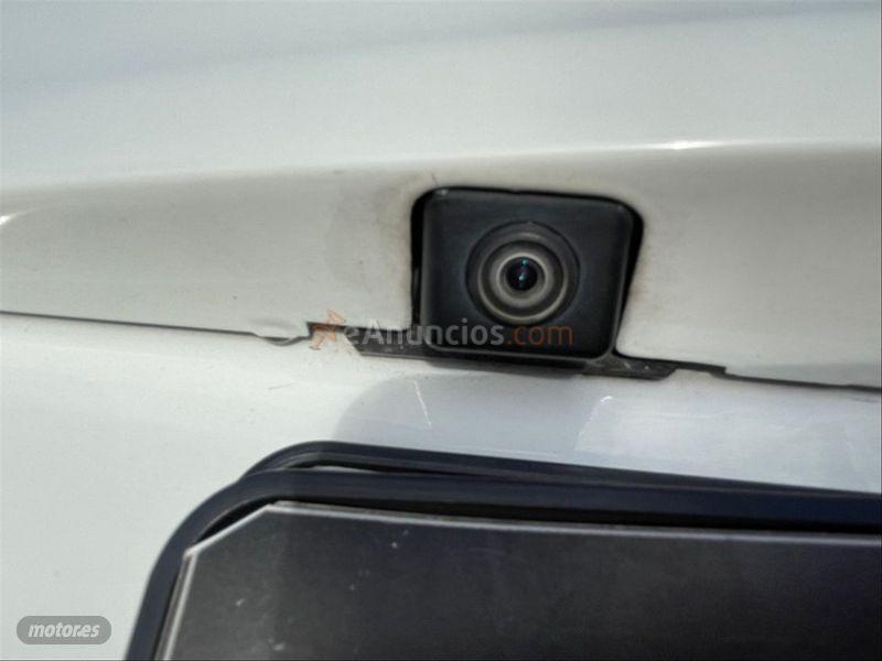 Nissan Qashqai+2 2.0 dCi TEKNA PREMIUM 4x4 Piel 17 de 2011 con 230.000 Km por 9.000 EUR. en Zaragoza