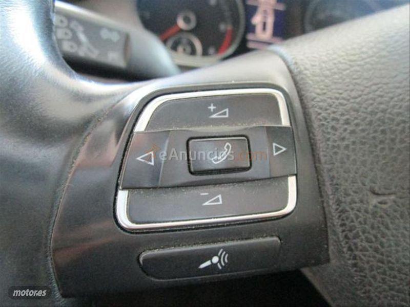Volkswagen Passat Variant 1.6 TDI 105 Advance BMotion Tech de 2011 con 258.212 Km por 6.500 EUR. en Granada