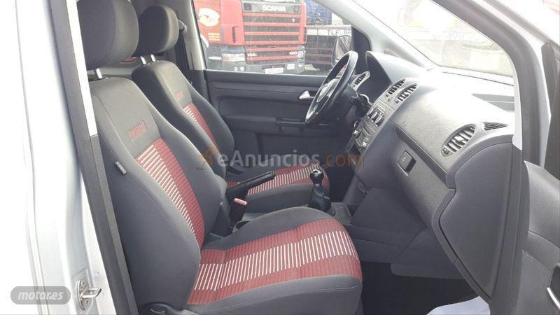 Volkswagen Caddy Maxi Trendline Edition 1.6TDI 102 BMT 7p de 2013 con 130.000 Km por 11.500 EUR. en Murcia