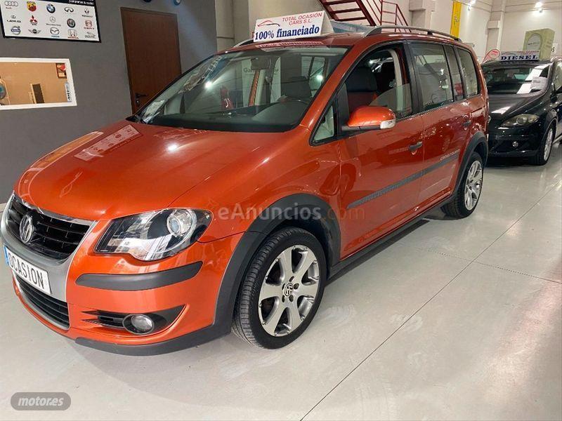 Volkswagen Touran 1.9 TDI 105cv Advance de 2010 con 160.000 Km por 9.800 EUR. en Granada