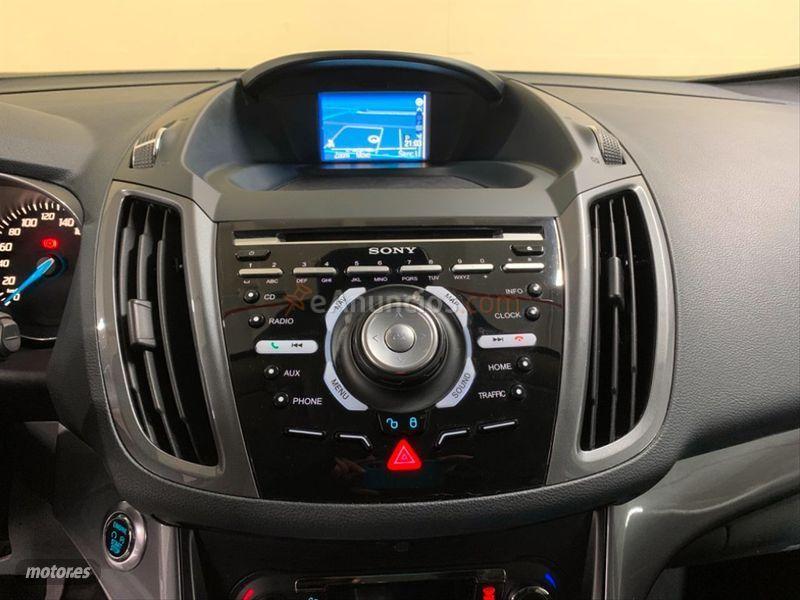 Ford Grand C-Max 1.0 EcoBoost 125 AutoStartStop Titani. de 2014 con 90.000 Km por 13.500 EUR. en Barcelona