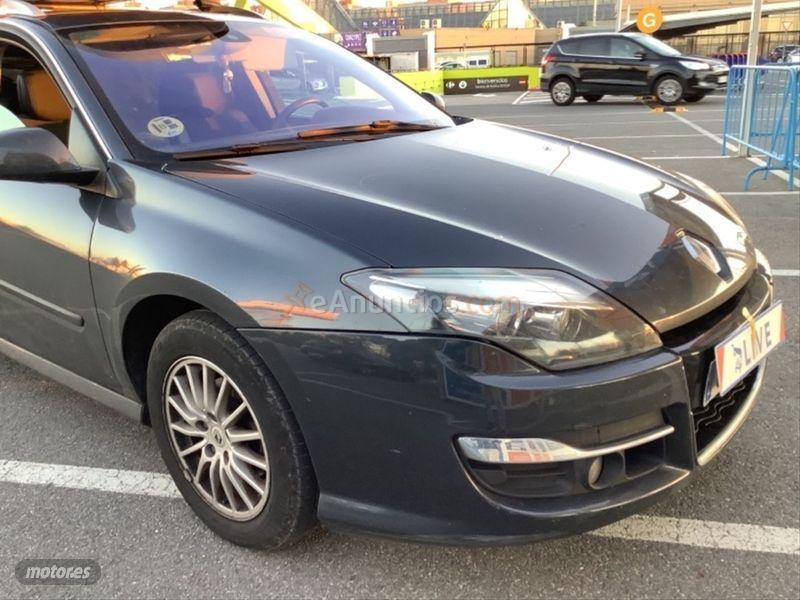 Renault Laguna G.Tour Emotion dCi 110 eco2 ESM de 2011 con 200.000 Km por 4.495 EUR. en Madrid