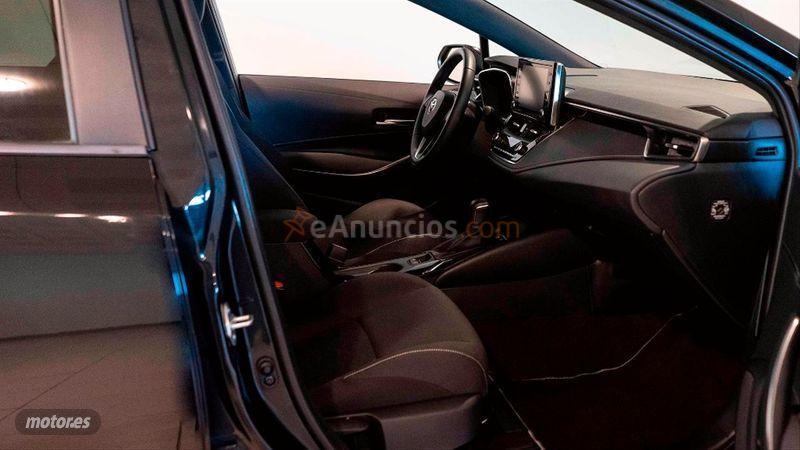 Toyota Corolla 1.8 125H ACTIVE TECH ECVT TOU SPORT de 2021 con 8.914 Km por 21.900 EUR. en Cadiz