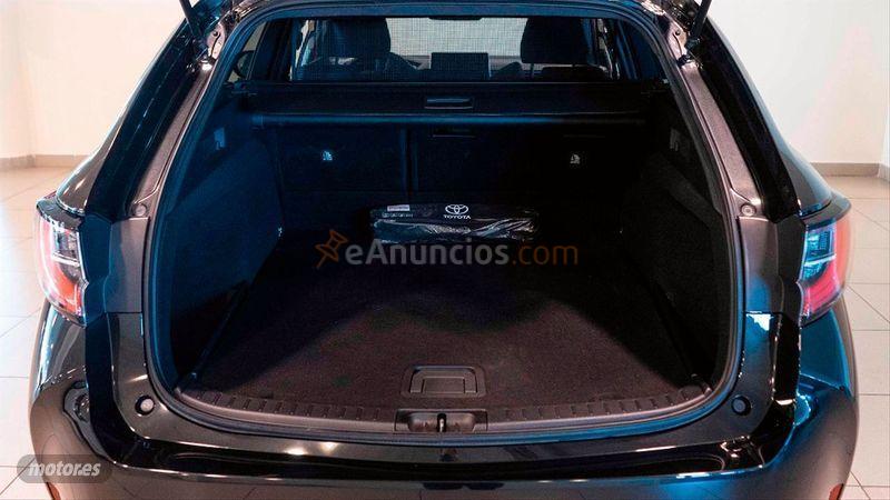 Toyota Corolla 1.8 125H ACTIVE TECH ECVT TOU SPORT de 2021 con 8.914 Km por 21.900 EUR. en Cadiz