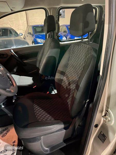Renault Kangoo Combi Expression 2011 dCi 90 E5 de 2012 con 99.000 Km por 9.500 EUR. en Zaragoza