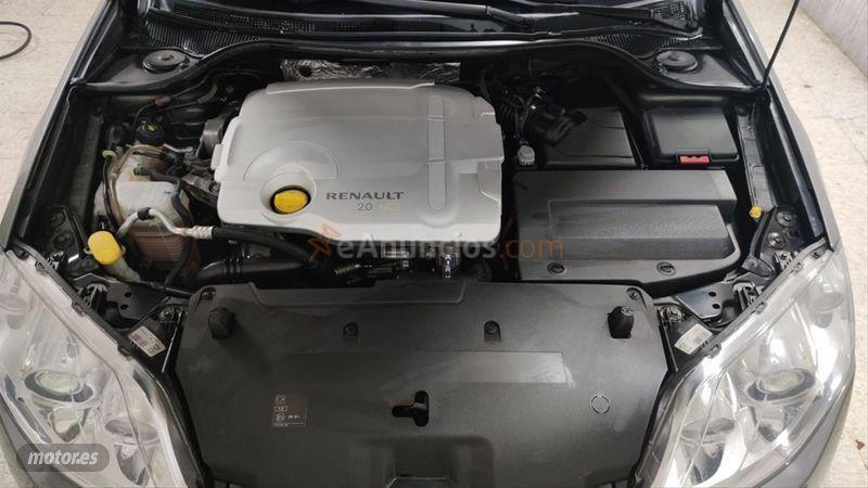 Renault Laguna G.Tour Expression Techno 2.0dCi 150CV de 2009 con 139.383 Km por 4.980 EUR. en Granada