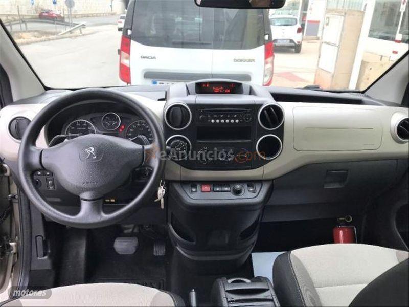 Peugeot Partner Tepee Access 1.6 HDi 92cv Euro 5 de 2014 con 139.000 Km por 12.300 EUR. en Murcia