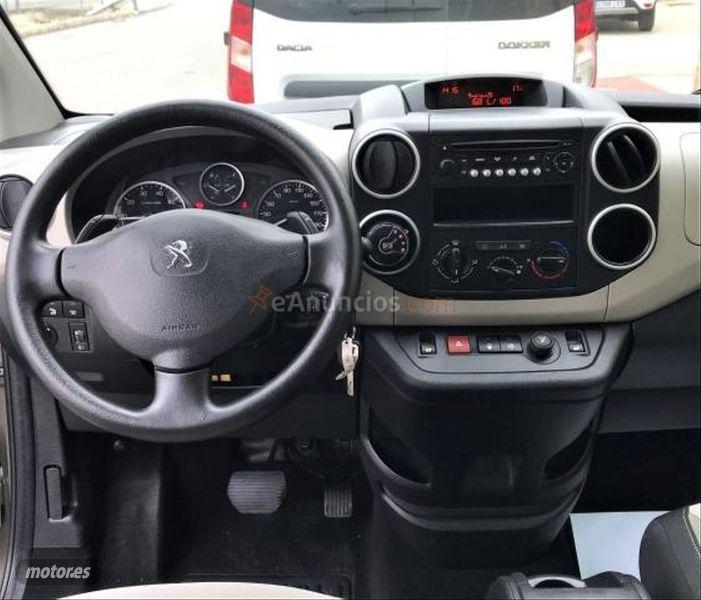 Peugeot Partner Tepee Access 1.6 HDi 92cv Euro 5 de 2014 con 139.000 Km por 12.300 EUR. en Murcia