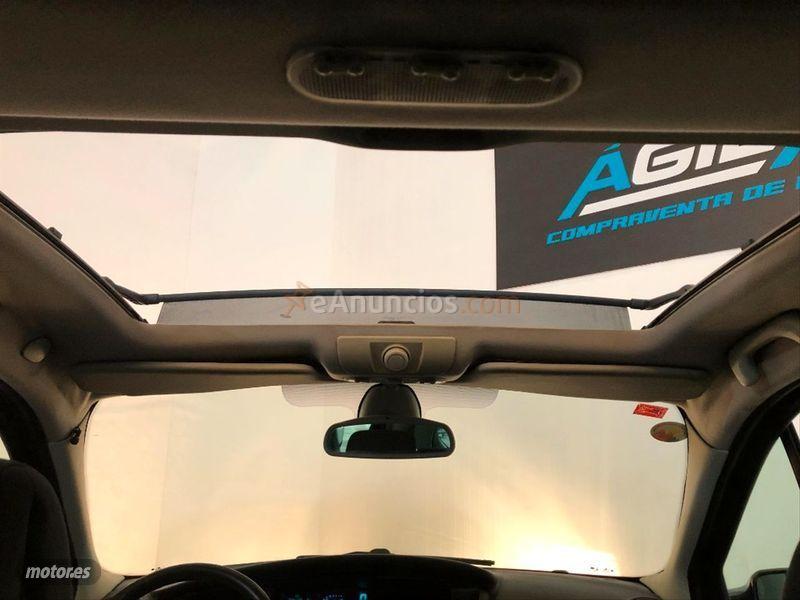 Renault Scenic LUXE DYNAMIQUE 1.9DCI de 2004 con 244.000 Km por 2.790 EUR. en Valencia