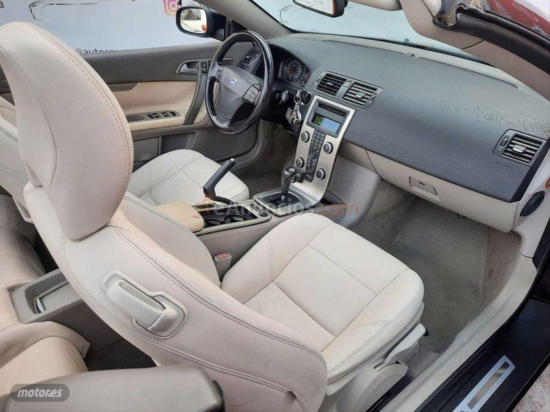 Volvo C 70 D5 Momentum de 2007 con 223.000 Km por 6.300 EUR. en Madrid