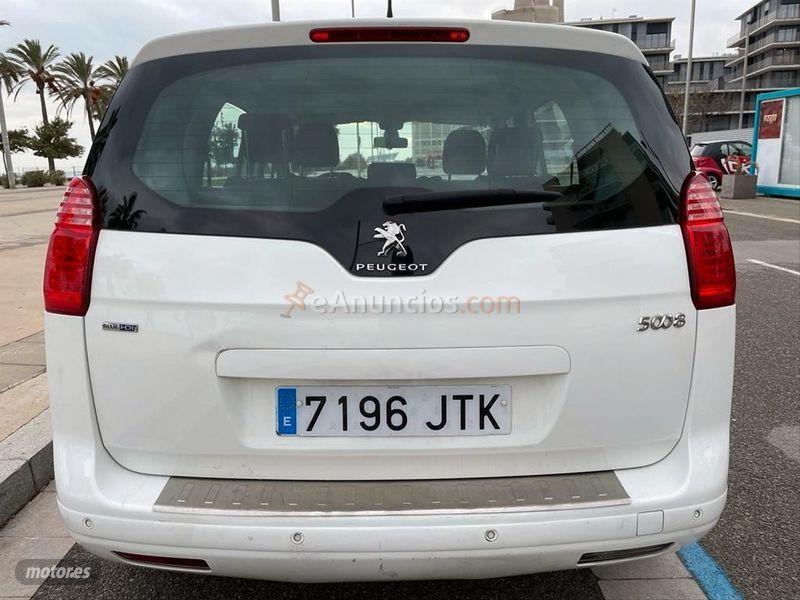 Peugeot 5008 Allure 2.0 BlueHDi 150 FAP de 2016 con 352.000 Km por 6.900 EUR. en Barcelona