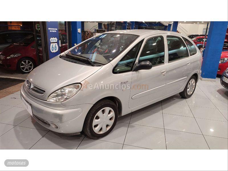 Citroen Xsara Picasso 1.8 16V de 2001 con 105.000 Km por 3.300 EUR. en Madrid