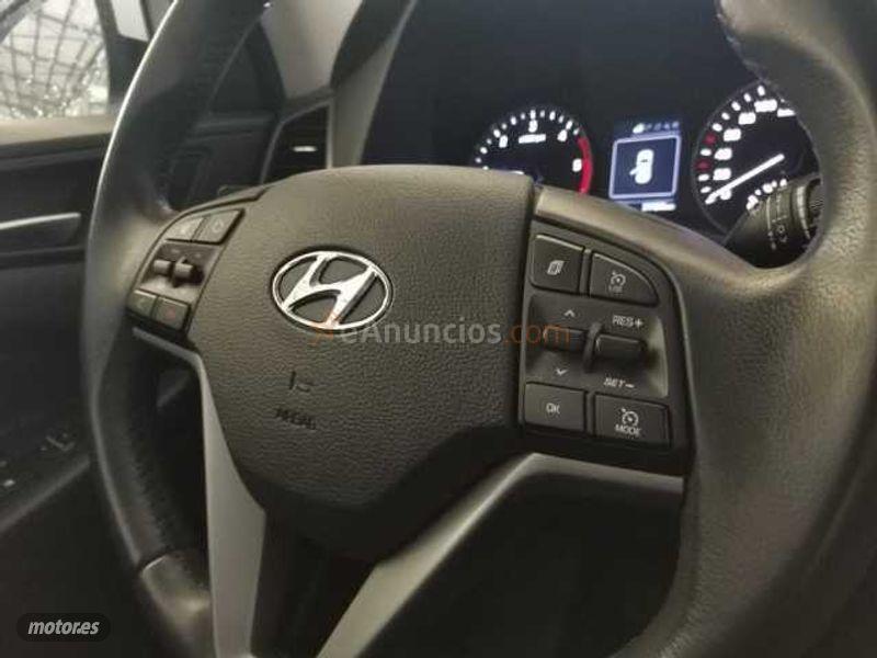 Hyundai Tucson Tucson 1.7CRDI BD Link Sky 4x2 115 de 2017 con 31.153 Km por 22.990 EUR. en Jaen