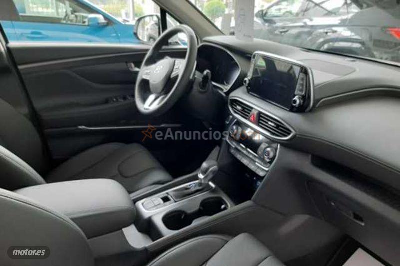 Hyundai Santa Fe Santa Fe 2.2CRDi Style 7pl 4WD 8DCT de 2021 con 12 Km por 44.777 EUR. en Madrid