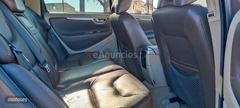 Volvo XC 70 2.4 D5 Summum de 2005 con 266.000 Km por 5.999 EUR. en Granada