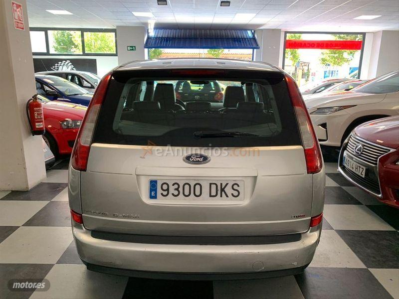 Ford Focus C-Max 2.0 TDCi Ghia de 2005 con 266.000 Km por 3.990 EUR. en Madrid