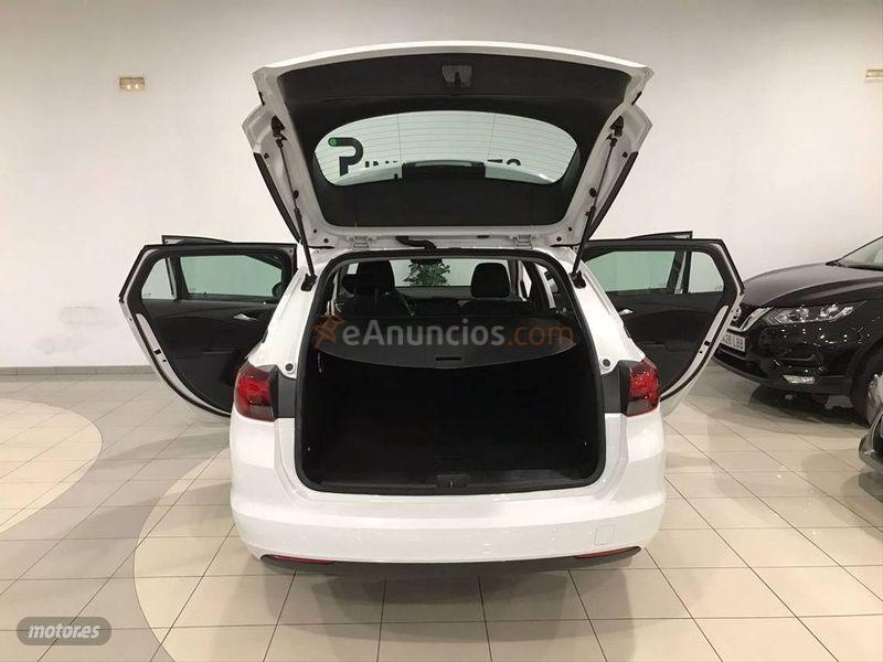 Opel Astra 1.6 CDTi 110 CV Selective ST de 2016 con 78.000 Km por 12.900 EUR. en Madrid